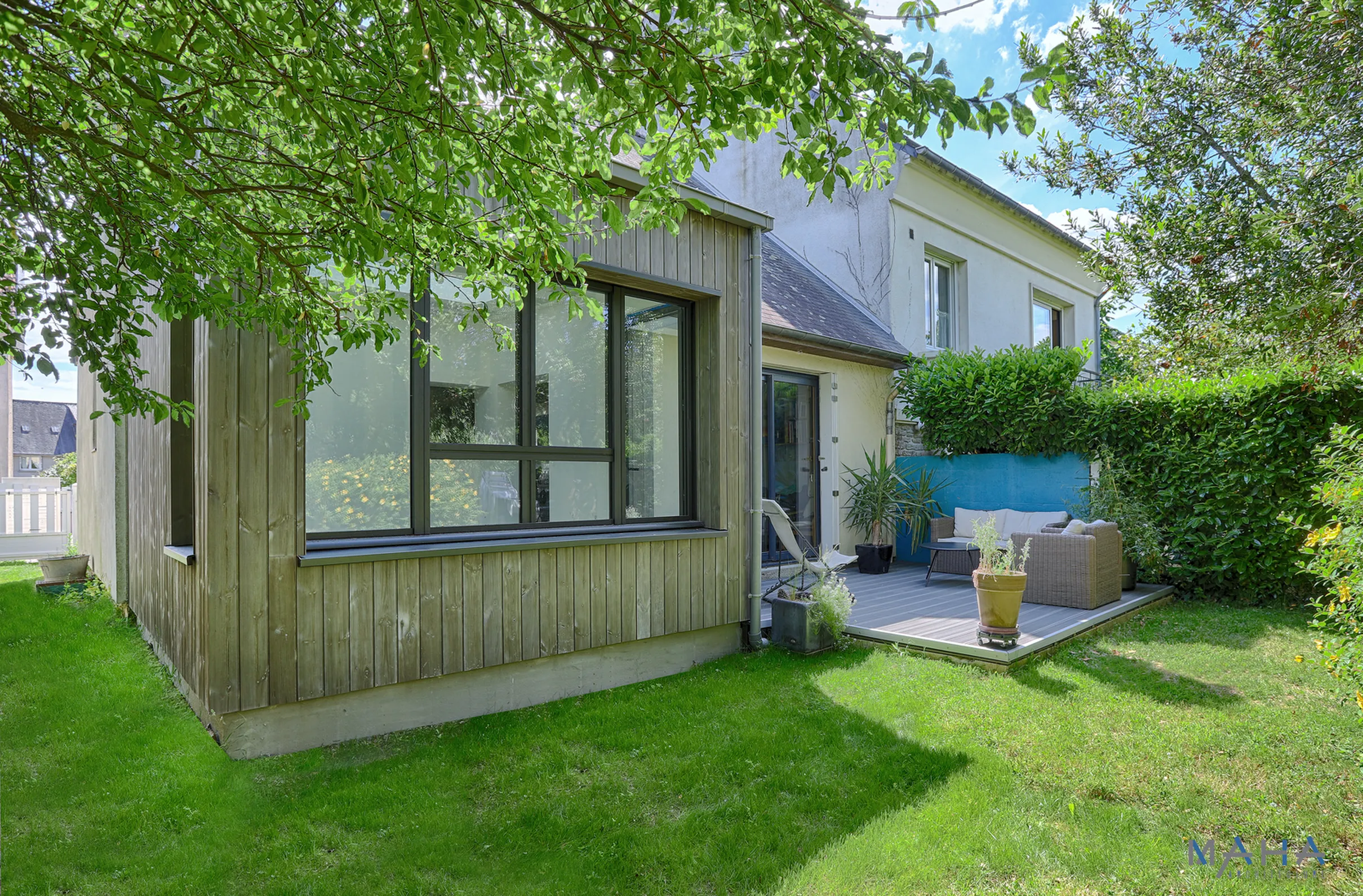 Architecte spécialiste de la maison bois sur le secteur Vitré, Rennes, Châteaugiron, Cesson Sévigné, La Bouëxière, Acigné, Noyal sur Vilaine, Servon sur Vilaine. 